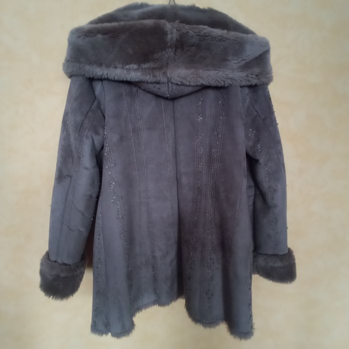 Kożuszek z kapturem