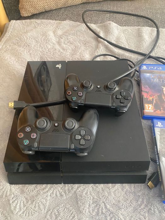Zestaw PlayStation 4 + 2 Pady + 4 Gry (Wiedźmin 3, AC Origins, CoD)