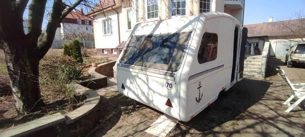 Прицеп трейлер дом на колесах  Niewiadow 132