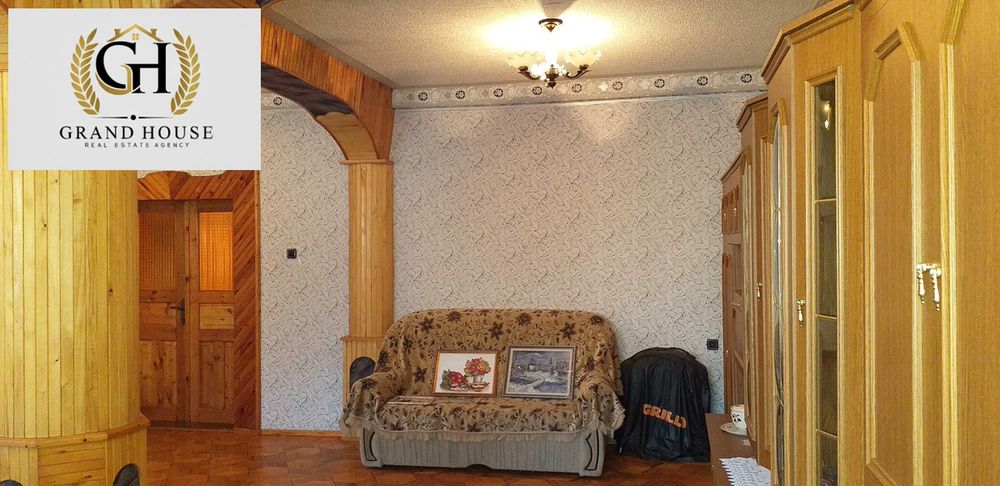 Продам 2-поверховий будинок в с.Соколівське