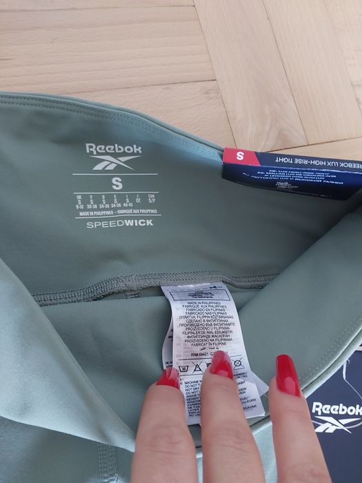 Nowe sportowe legginsy Reebok S