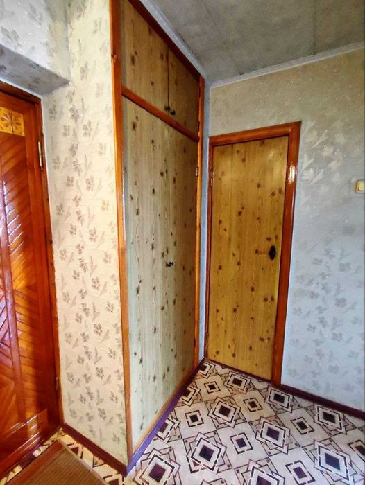 Продам 2 ком квартиру улица Мозолевского 2 Правый берег 12 квартал
