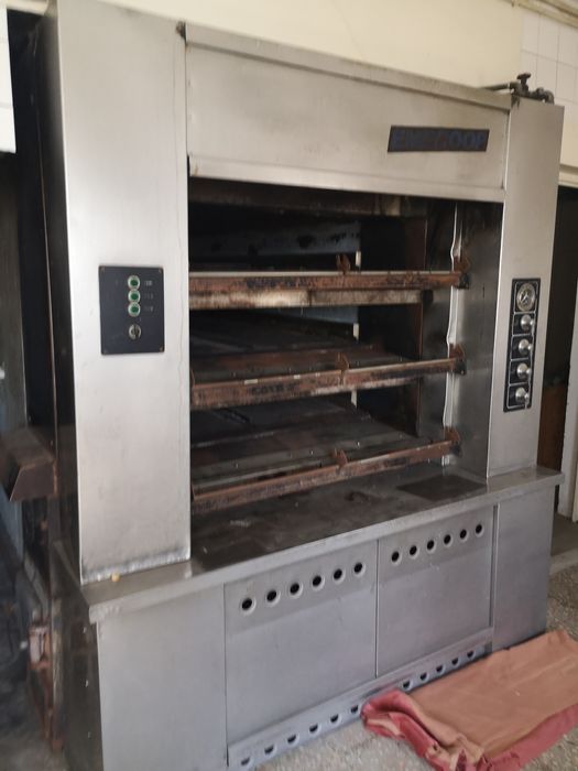 Recheio padaria artesanal centenária.