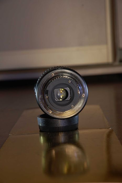 Продам об'єктив nikon nikkor af-p dx 18-55