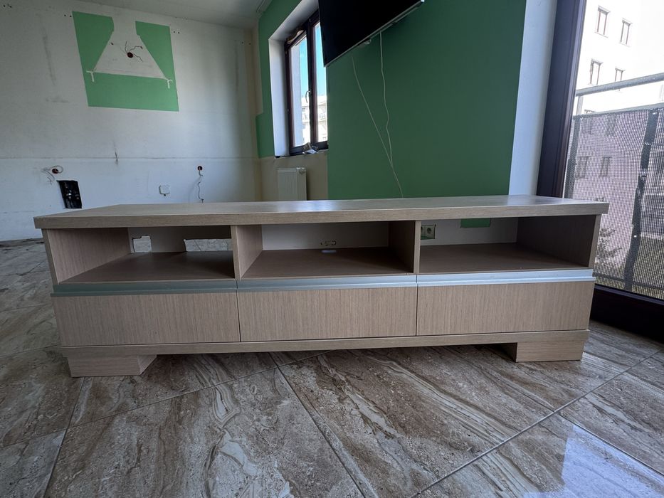 Szafka pod telewizor