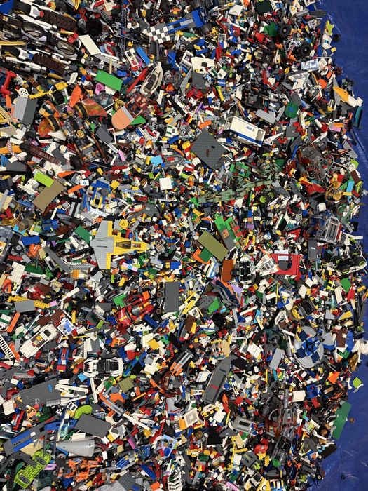 klocki LEGO oryginalne mix 2 kg z figurkami
