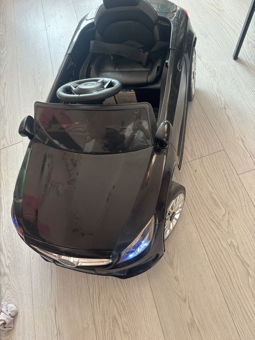 Samochod elektryczny dla dziecka