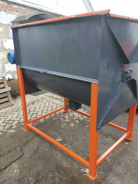 Шнековий змішувач, кормозмішувач, кормосмеситель, смеситель, шнек