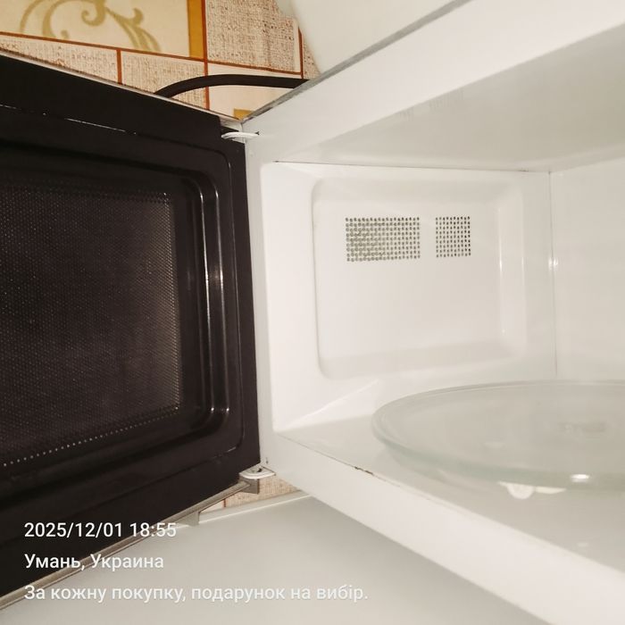 Мікрохвильова піч НВЧ соло Electrolux EMM 2005