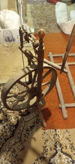 Ткачка , пряда..