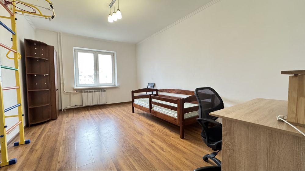 Продаж 3-к.кв 96,2 м.кв Екстер Олександри (Цвєтаєвої Марини) Деснян