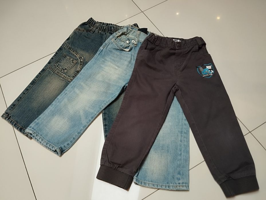 Spodnie spodenki chłopięce dżinsowe na 2-3 latka