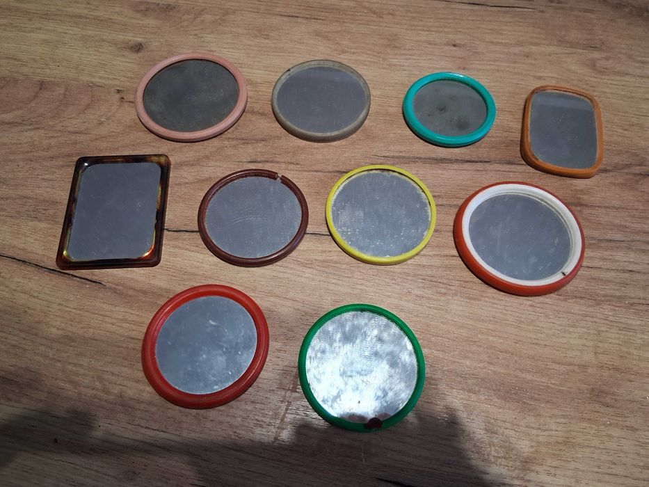 Lusterka kieszonkowe PRL