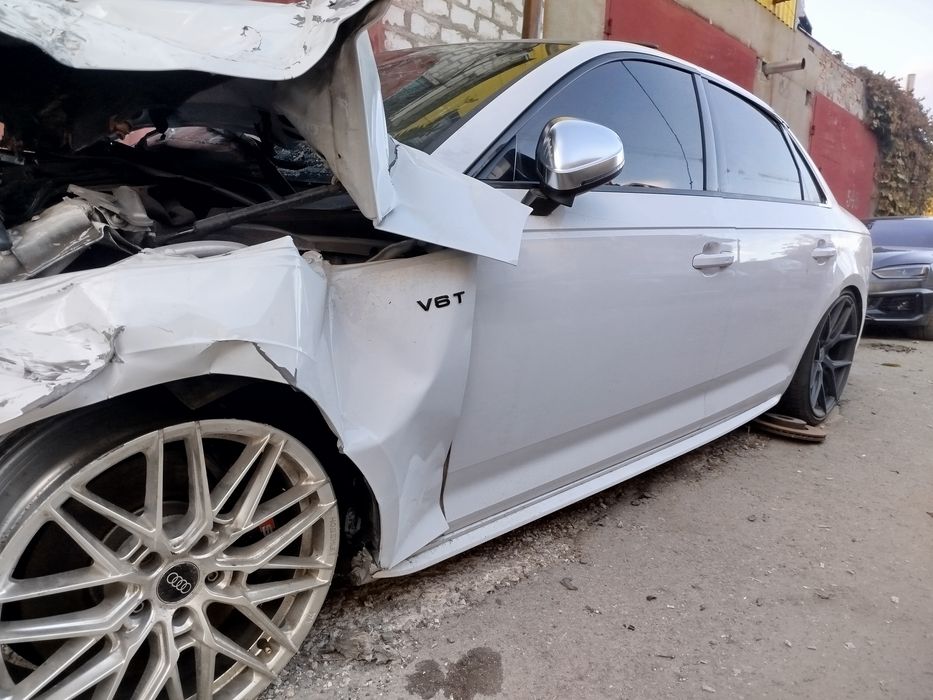 Продам ауді А4Б9 S, 3.0