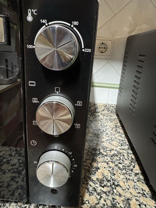 Forno 30l a funcionar a 100%