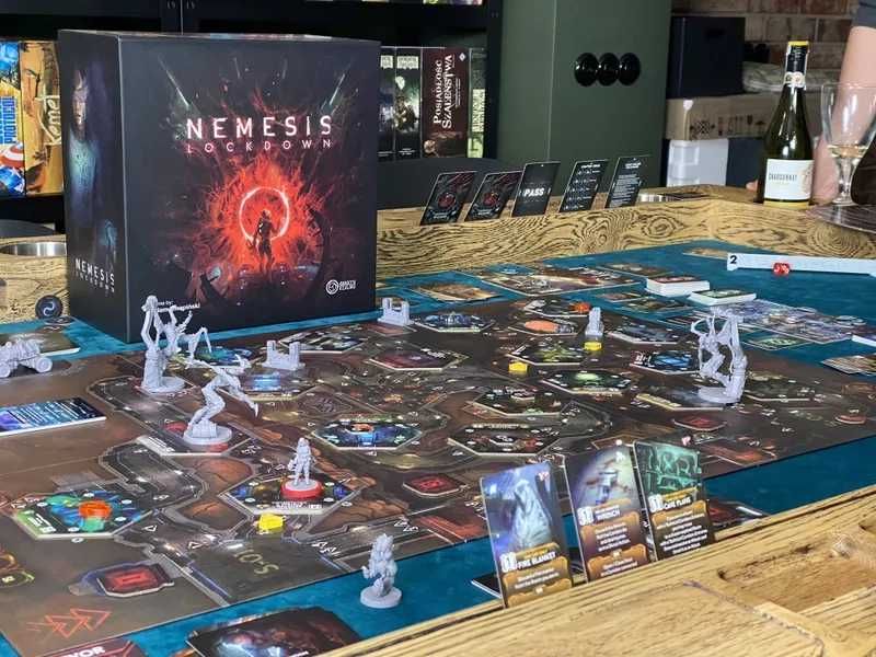 [Eng] Настільна гра Немезида Локдаун (Nemesis Lockdown):нова, у плівці
