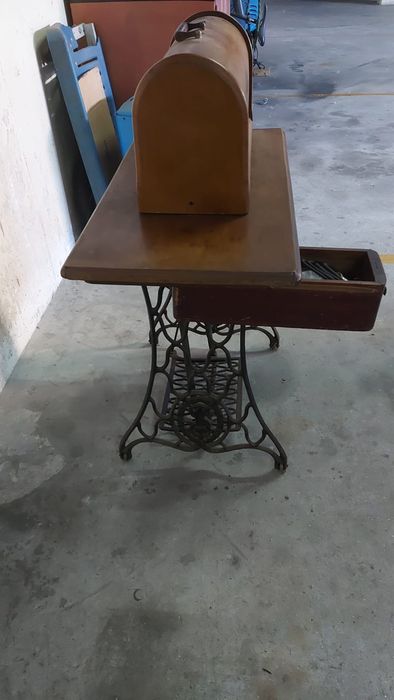 Maquina de costura Singer