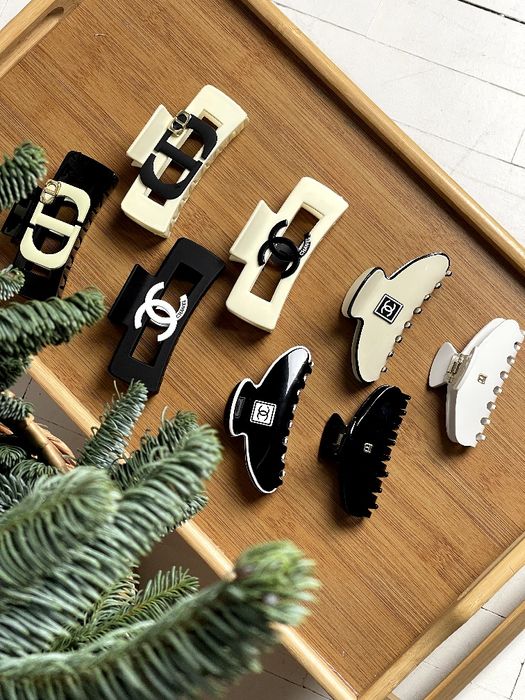 Подарунок заколки для волосся з емблемою Dior, Chanel,Balmain