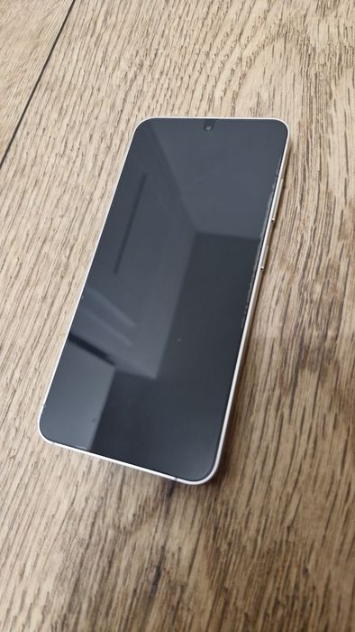 Samsung s24 256gb  gwarancja perłowy plus etui