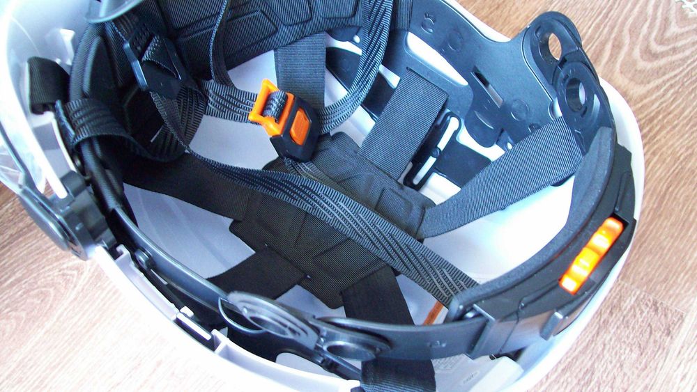 Kask ochronny Aloamegs z akcesoriami