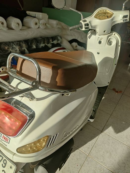 Scooter 125cc "réplica de vespa"