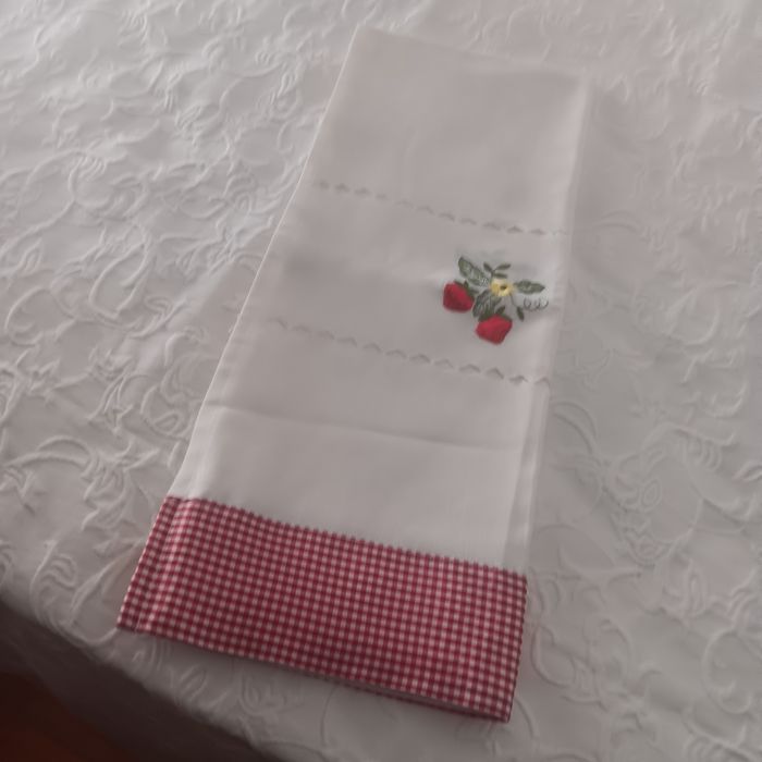 Vendo cortina para cozinha