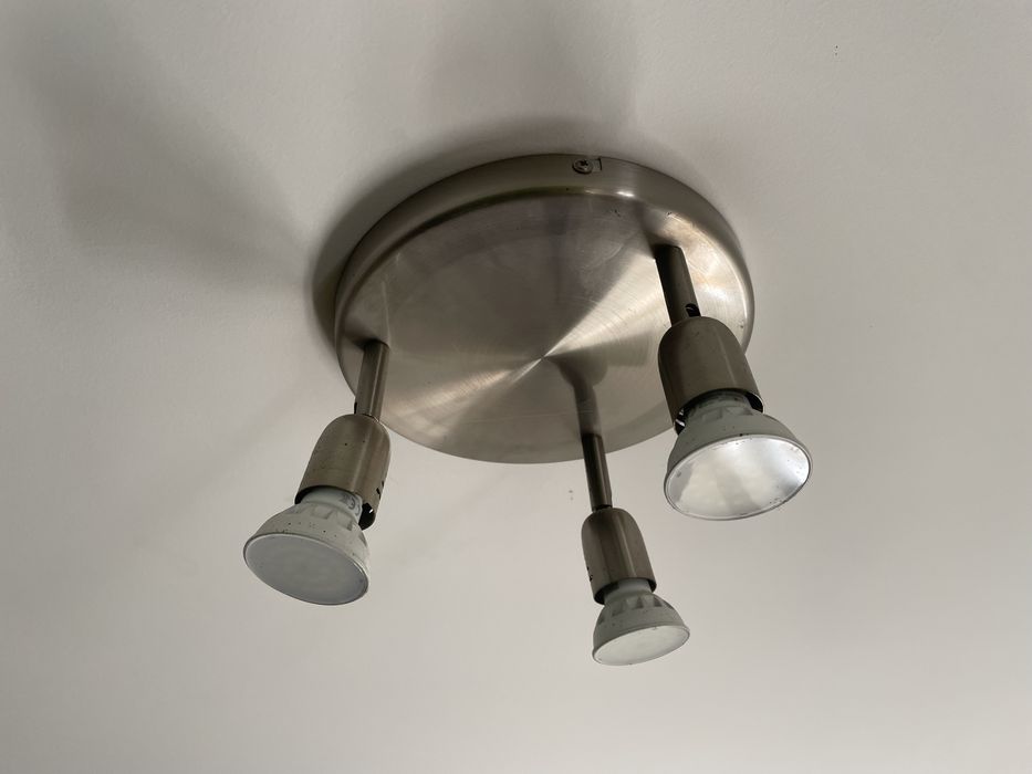 Candeiro em inox com 3 lampdas led incluida, 2 unidades iguais