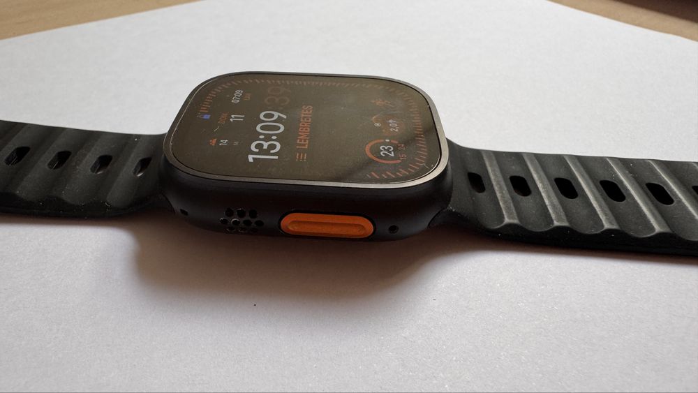 Apple Watch Ultra 2 – 49 mm – Preto – 420 €