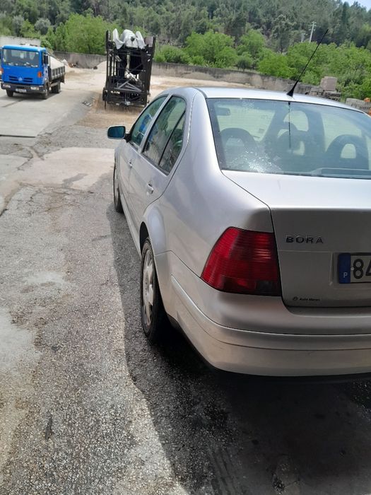 VENDO VW Bora 115 cv
