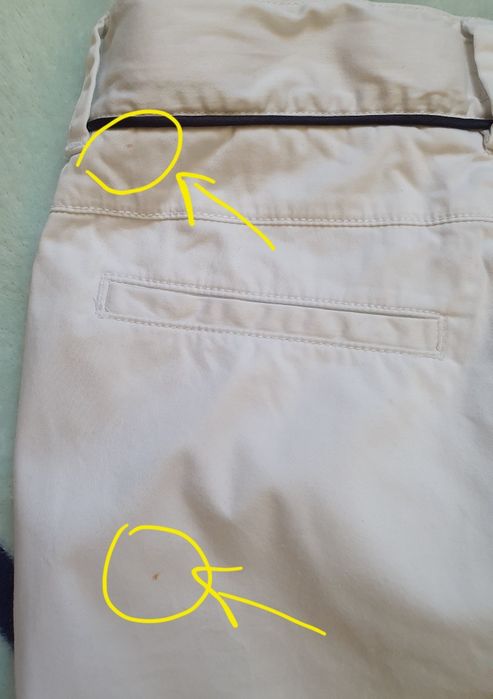 Spodenki/bermudy marki Tommy Hiilfiger (122cm)