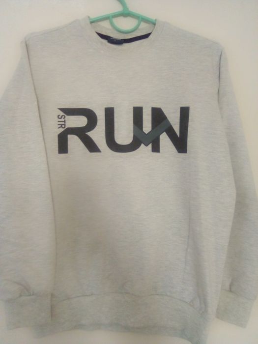 Светри в розмірі s