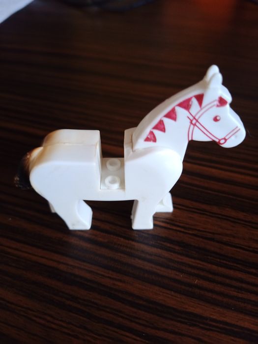 Biały konik lego