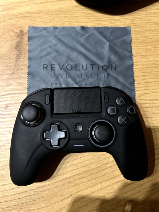 NACON PS4 Revolution Unlimited Pro Controller
