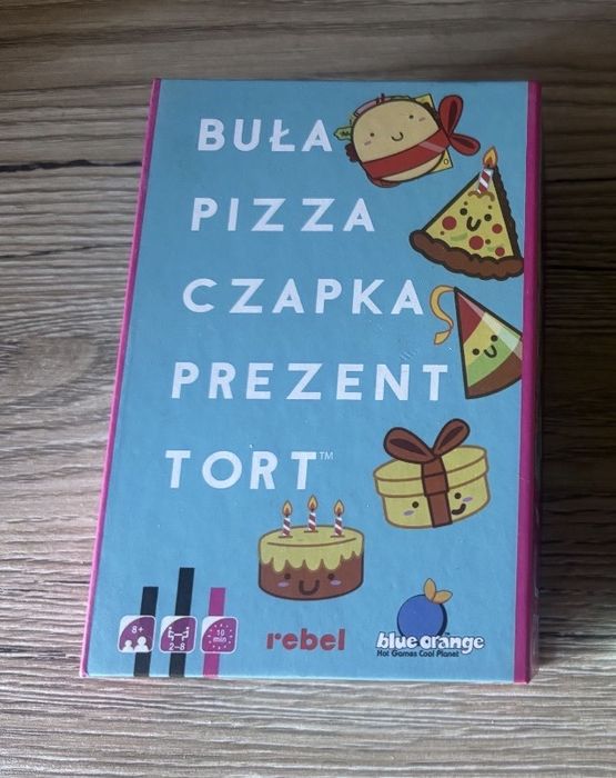 Buła pizza czapka prezent tort