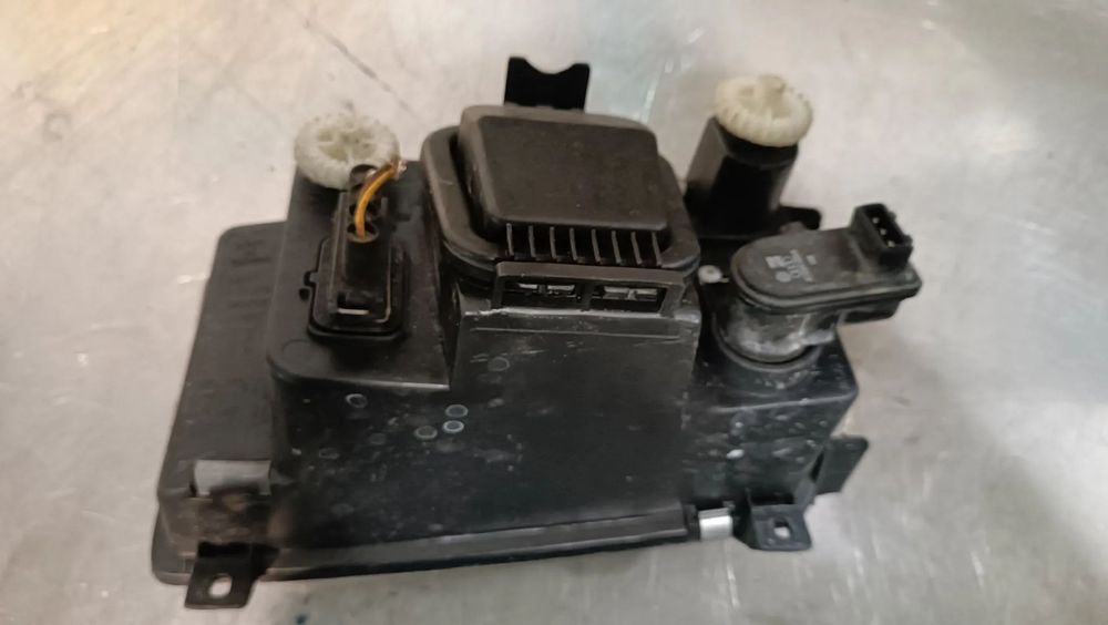 ÓTICA / FAROL SEAT IBIZA 6K 97-99 - DIREITO