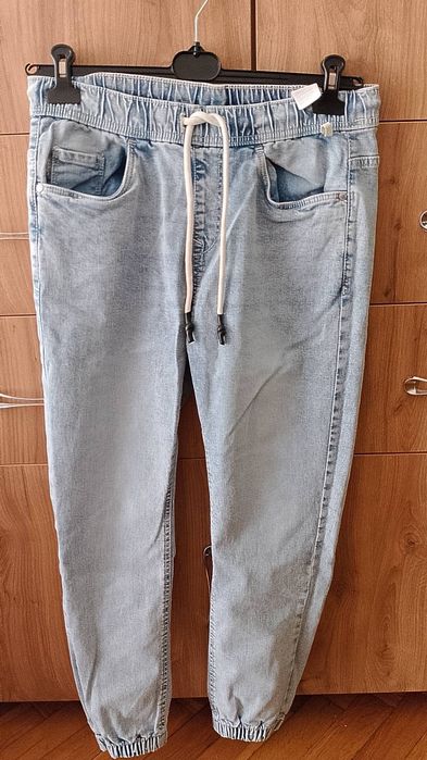 Joggery męskie z Cropp