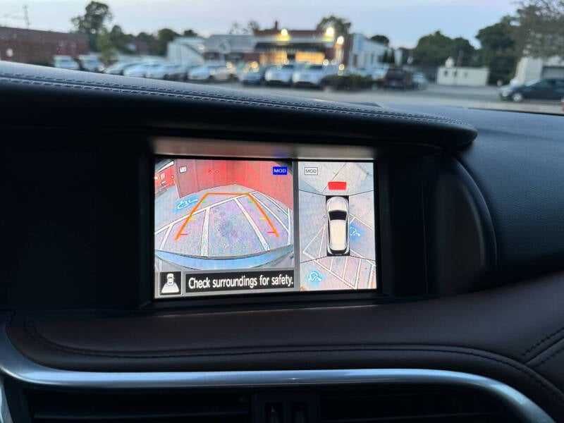 2017 Infiniti QX30
