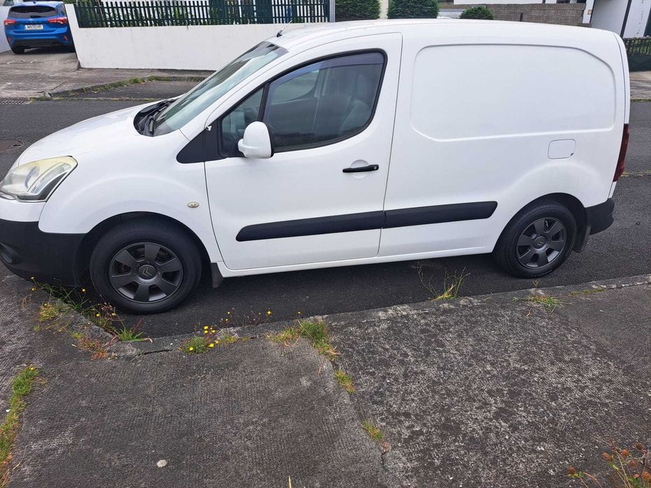 Carrinha Citroen Berlingo Fibrada