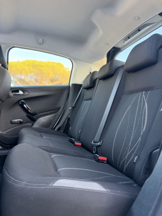Peugeot 208 1.4 Hdi - 2015 - Garantia 18 meses