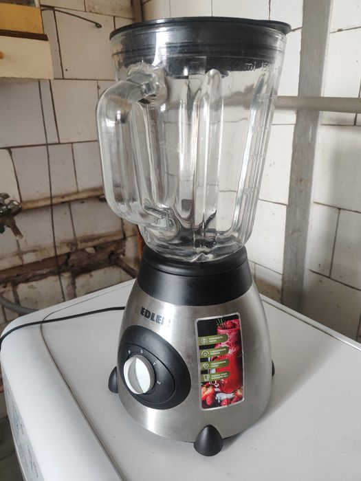 Продам Блендер Edler.