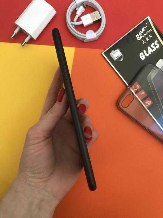 Продам iPhone 7 Plus Black 128 Gb / Айфон 7 Плюс 128 Гб
