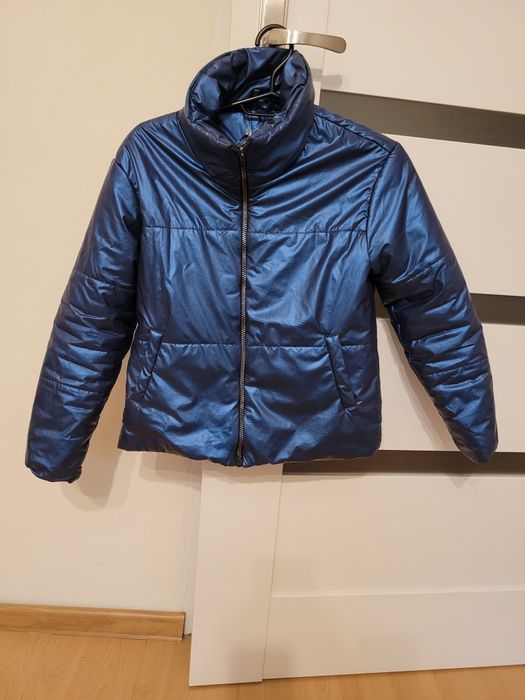 Куртка на дівчинку