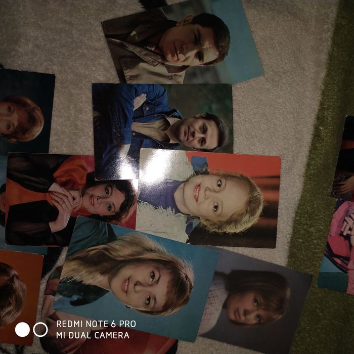 Открытки и наборы открыток с актерами.