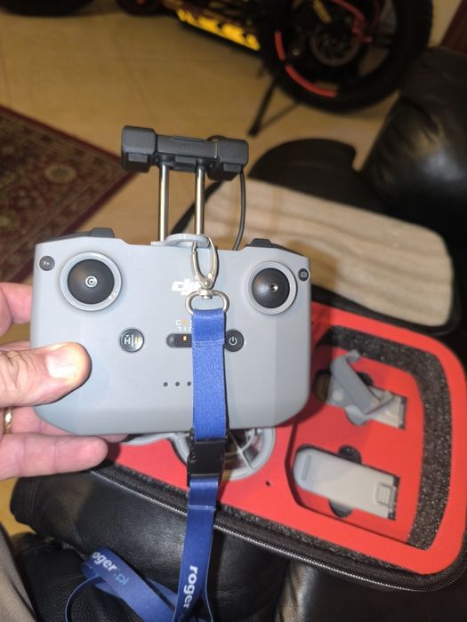Suporte para radio do DJI Neo
