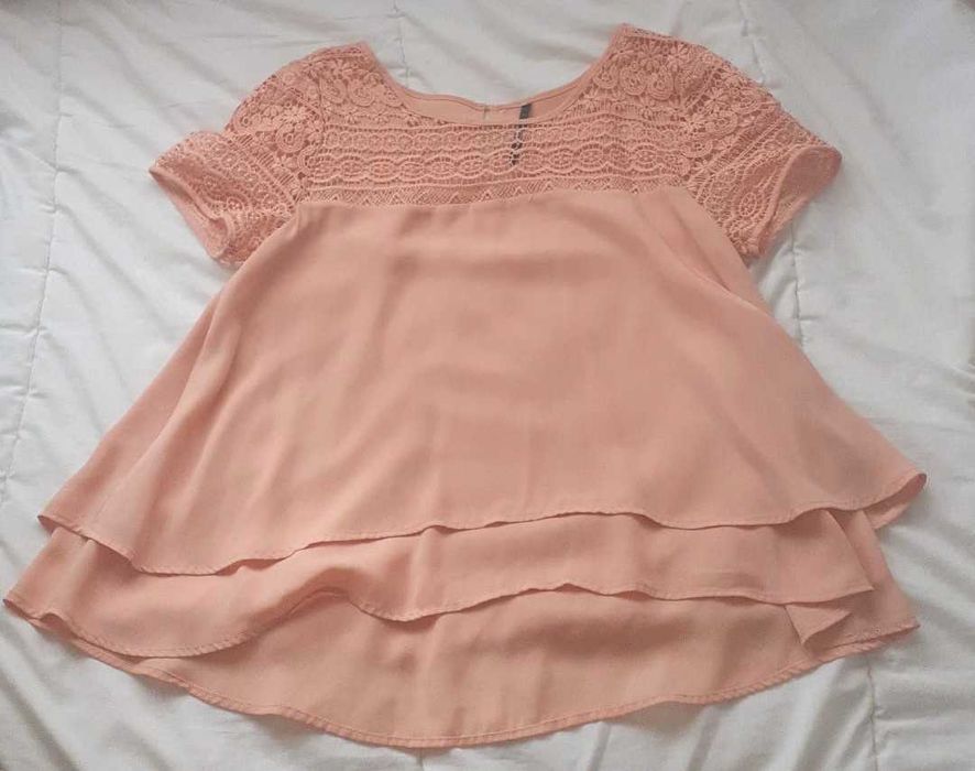 Blusa Salmão com renda