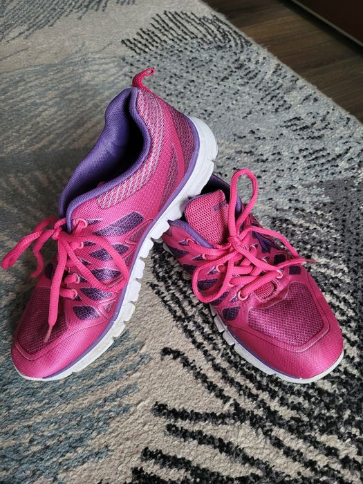 Жіночі кросівки Diadora, розмір 38