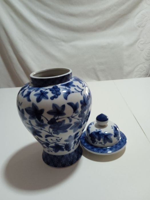 Ceramic Jar64862566969986123