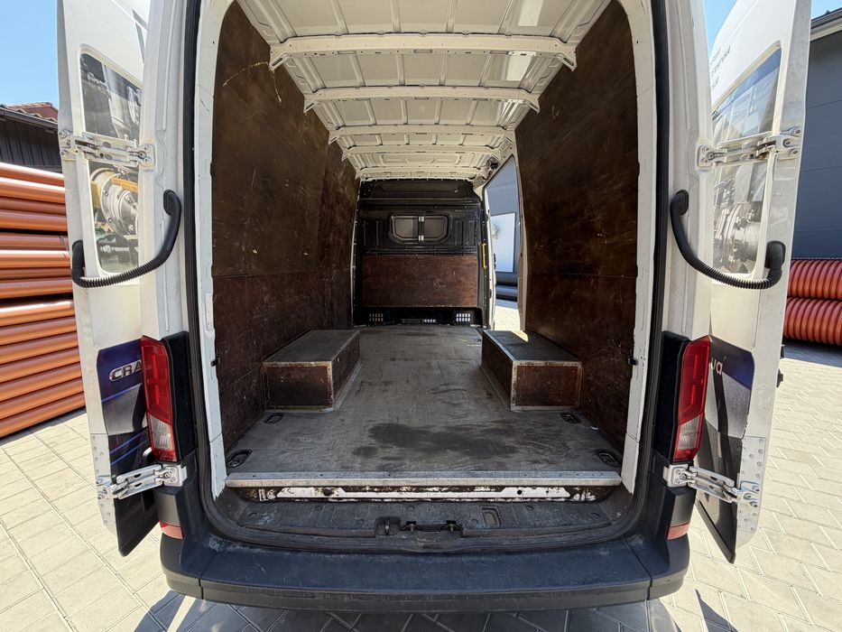 Volkswagen Crafter 2018 2.0 TDI MT