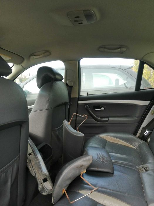Carro Saab 93 de 2004 para peças