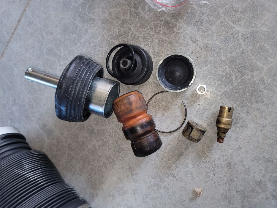 Пневмо подушка Mercedes  s500 перед